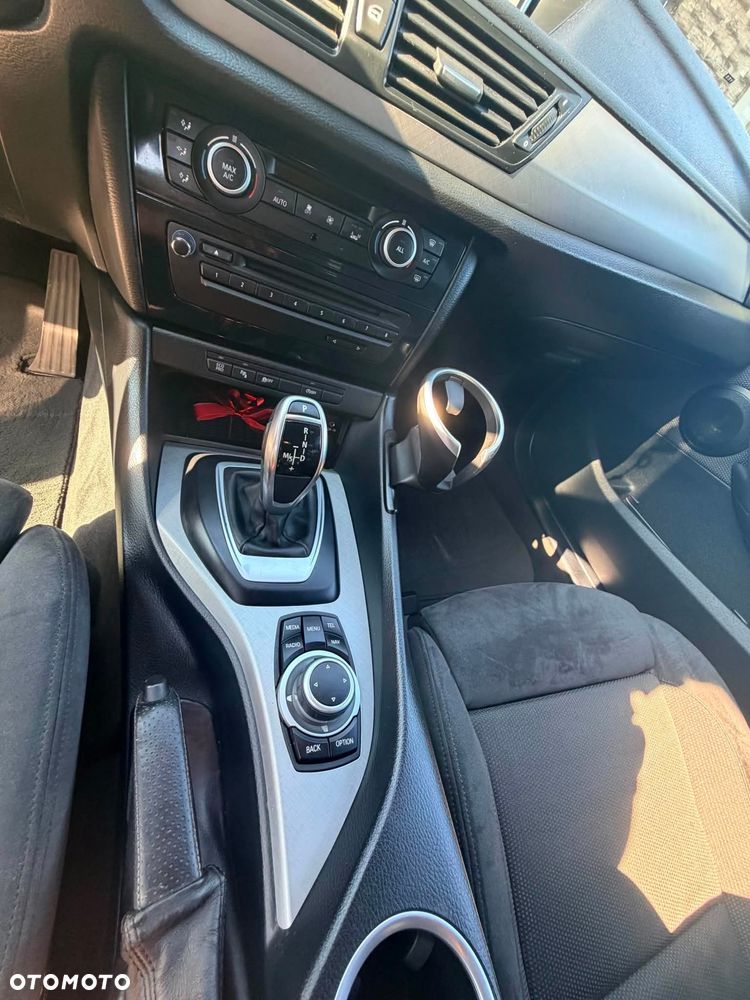 BMW X1 xDrive18d - 12