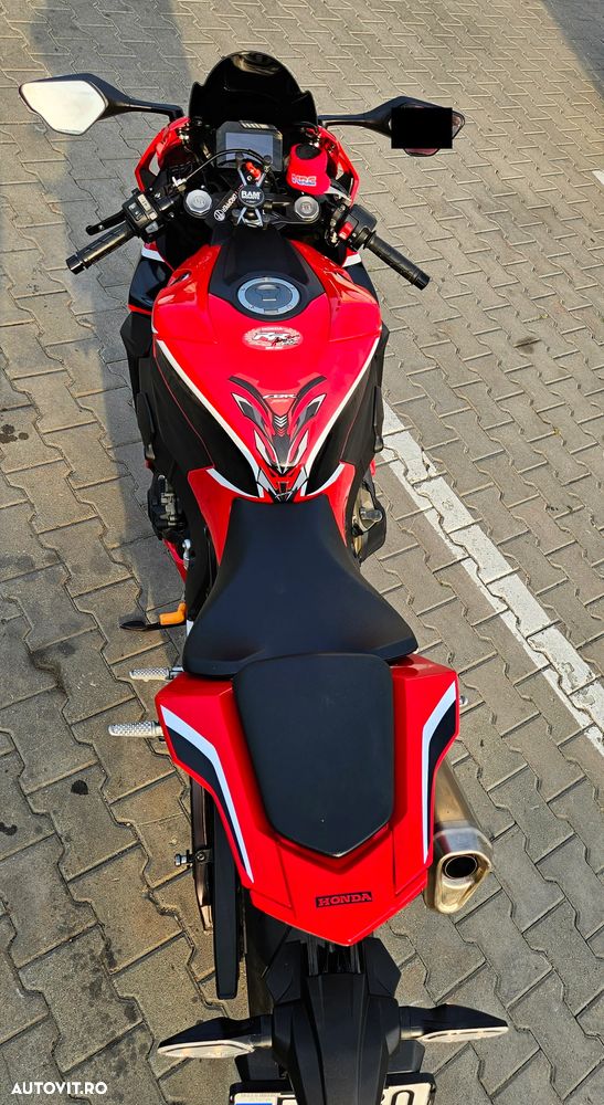 Honda CBR 1000RR Fireblade - 6