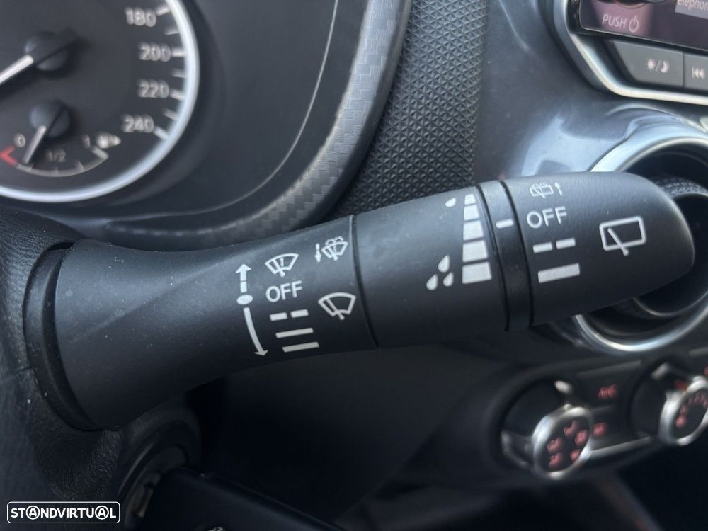 Nissan Juke 1.0 DIG-T N-Connecta NAV. - 24