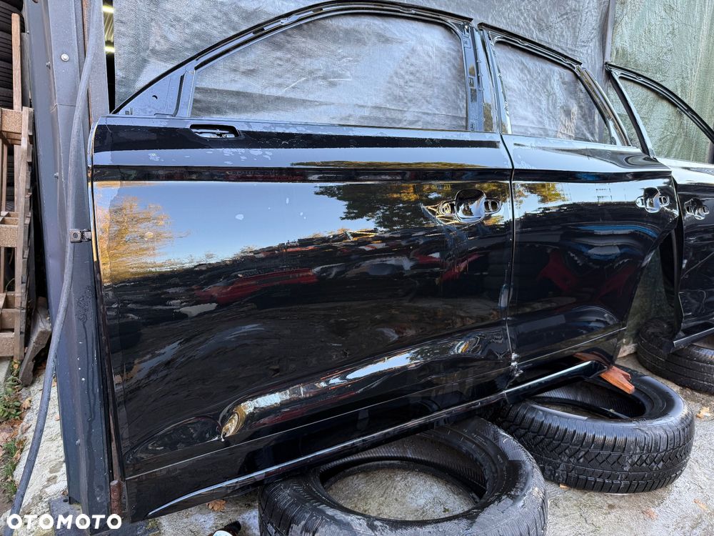 DRZWI LEWE PRZÓD LEWE PRZEDNIE LEWE TYŁ PRAWE PRZÓD AUDI Q5 II FY 80A - 21