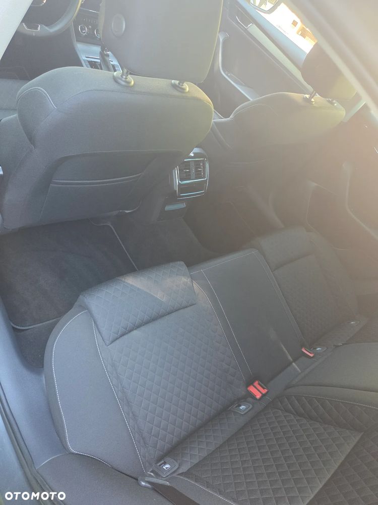 Skoda Superb 1.5 TSI Ambition DSG - 23
