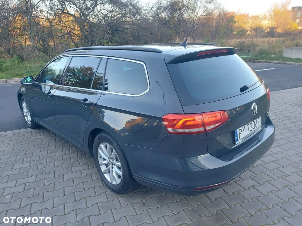 Volkswagen Passat - 6