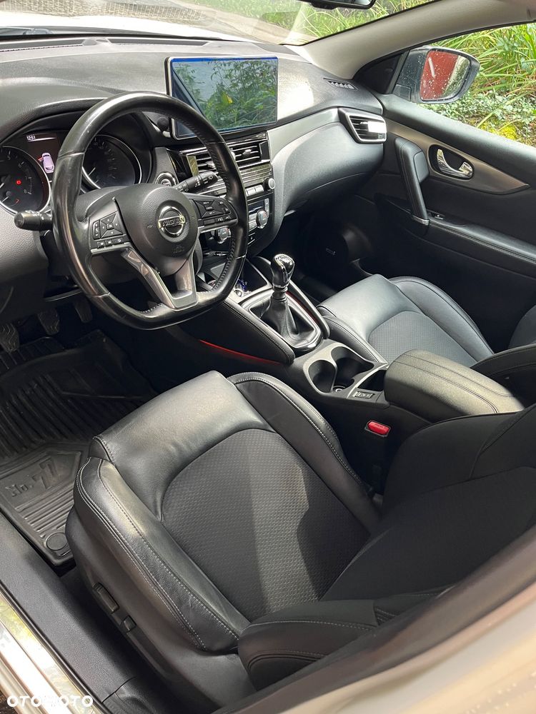Nissan Qashqai 1.2 DIG-T Tekna EU6 - 17
