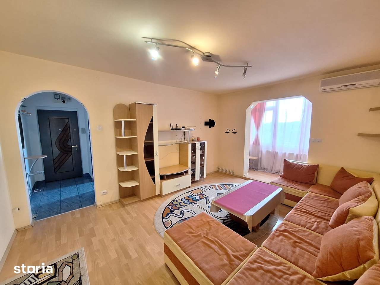 Apartament de inchiriat, 3 camere, 70mp, str.Rahovei ! — fotografia 1