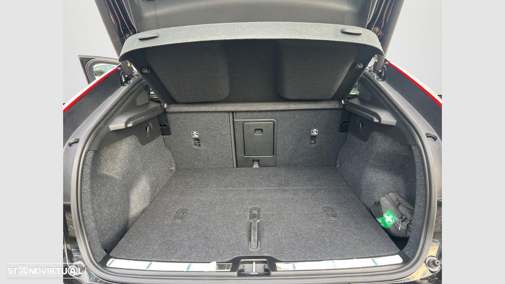 Volvo EC40 70 kWh Single Motor Black Edition - 16