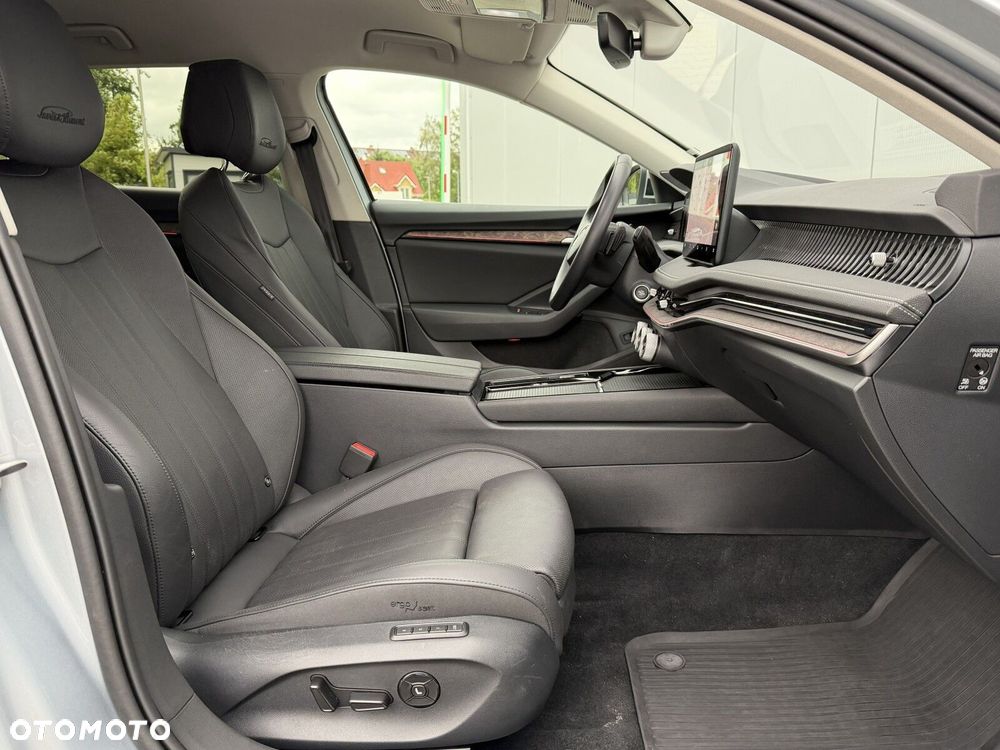 Skoda Superb 2.0 TDI SCR 4x4 L&K DSG - 25