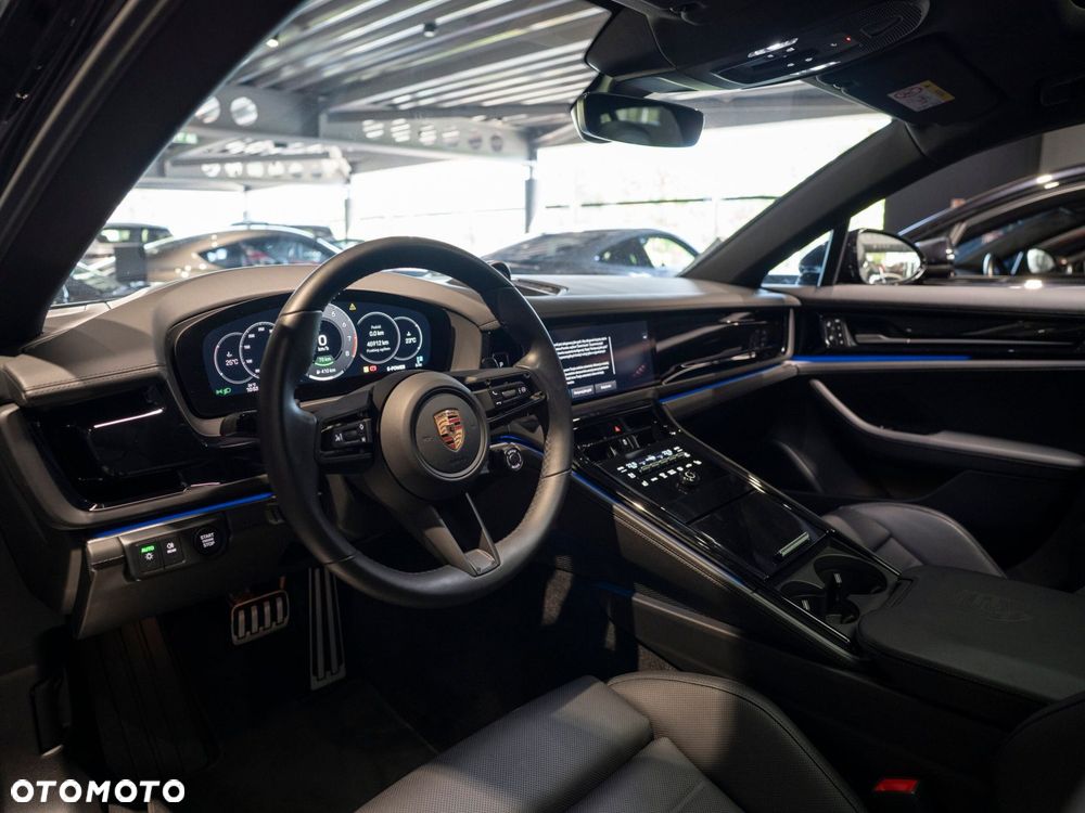 Porsche Panamera - 18