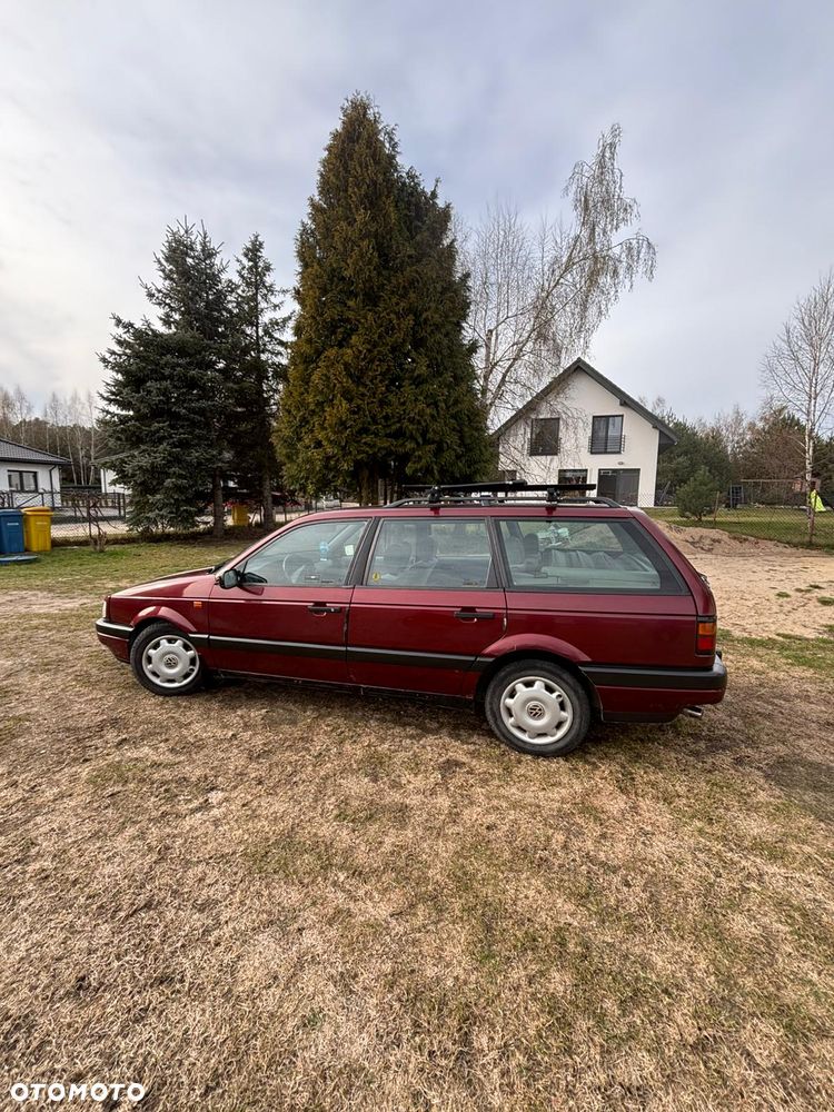 Volkswagen Passat 1.9 TD GL - 3