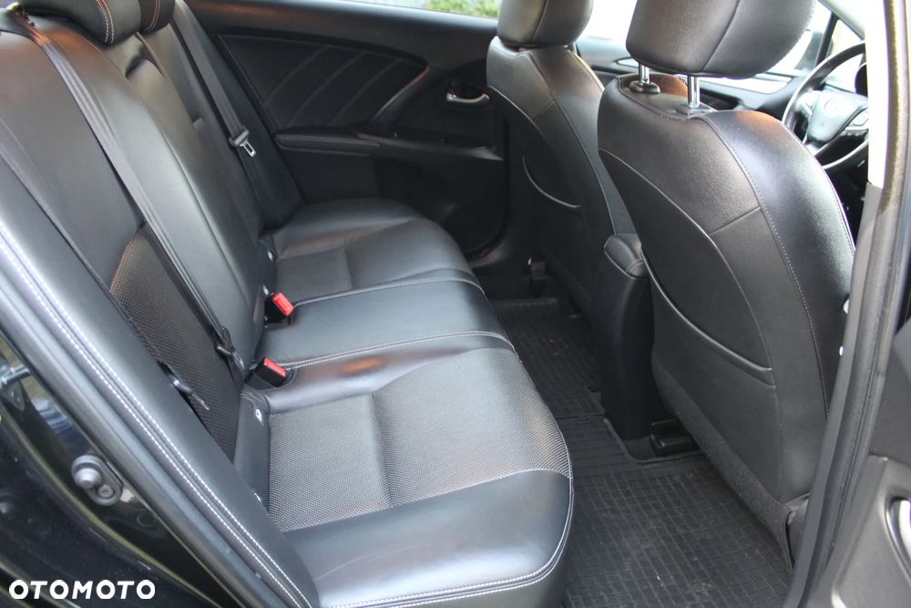 Toyota Avensis 1.8 Prestige MS - 19