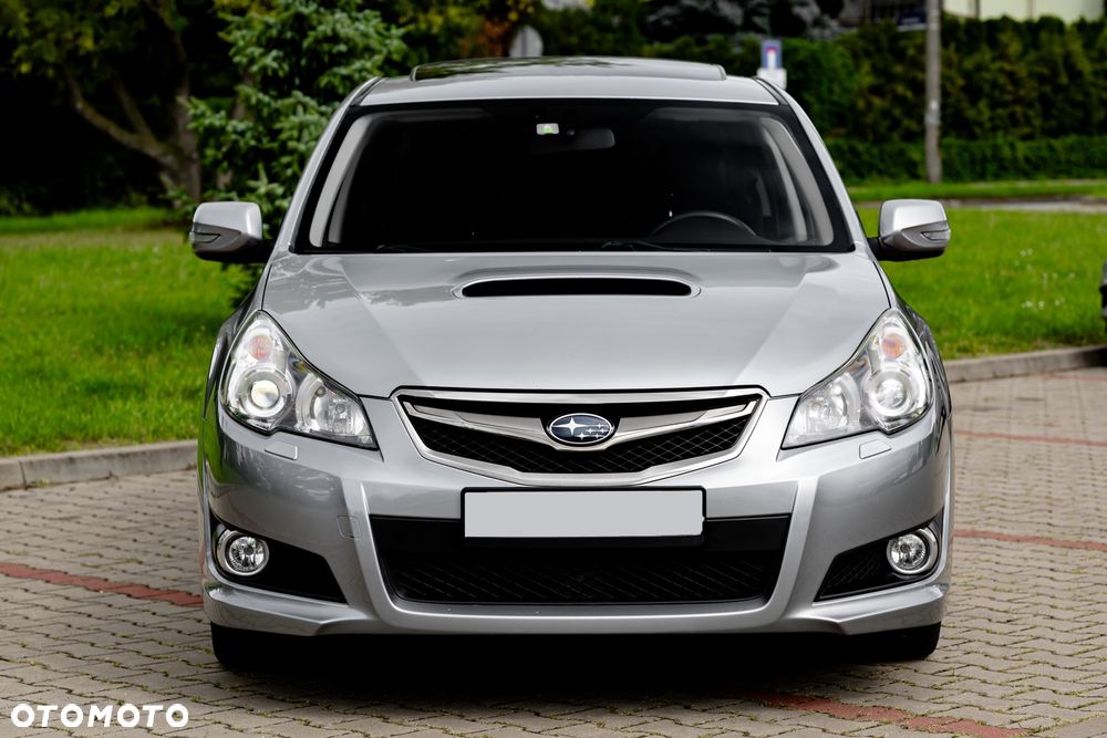 Subaru Legacy 2.5i GT - 13