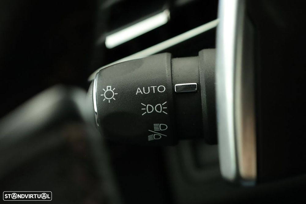 Peugeot 3008 1.2 PureTech GT EAT8 - 17