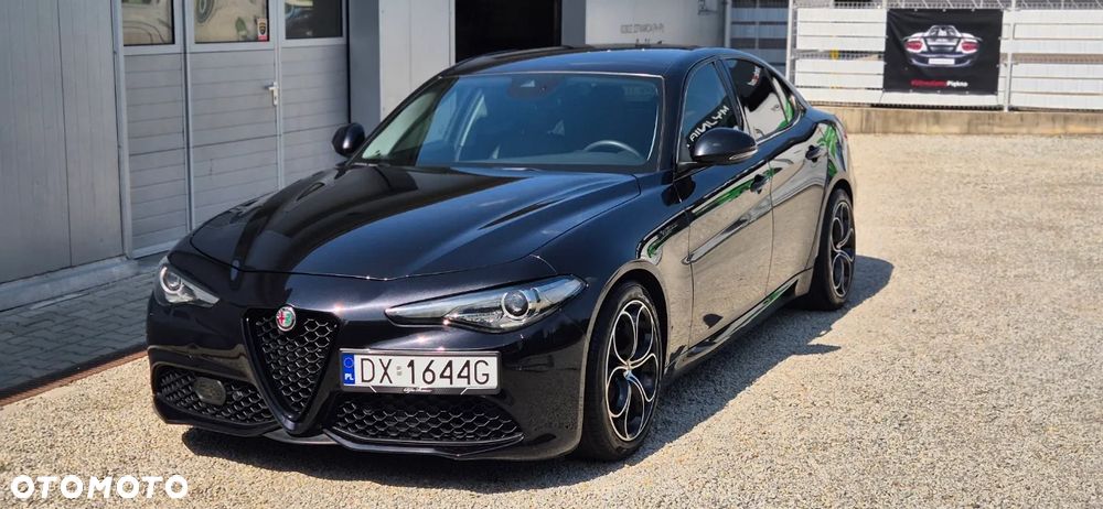 Alfa Romeo Giulia - 24