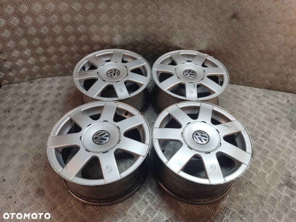 FELGI ALUMINIOWE KOMPLET 4SZT 5X112 ET45 FI57,1 VW - 1
