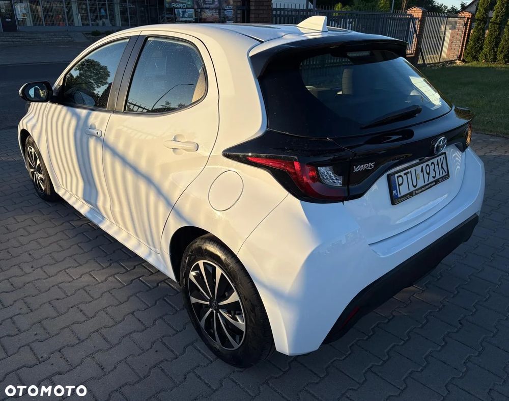 Toyota Yaris Hybrid 1.5 Active - 10