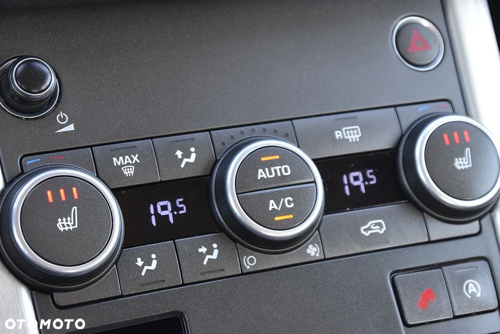 Land Rover Range Rover Evoque - 31