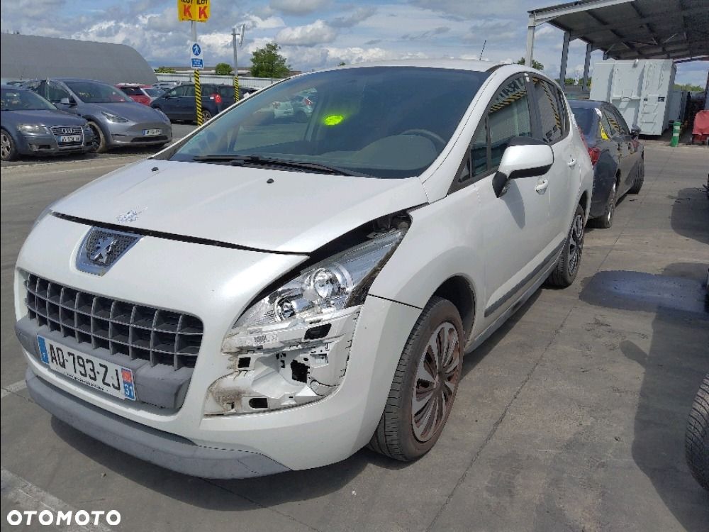 Peugeot 3008 1.6 HDi Premium - 2