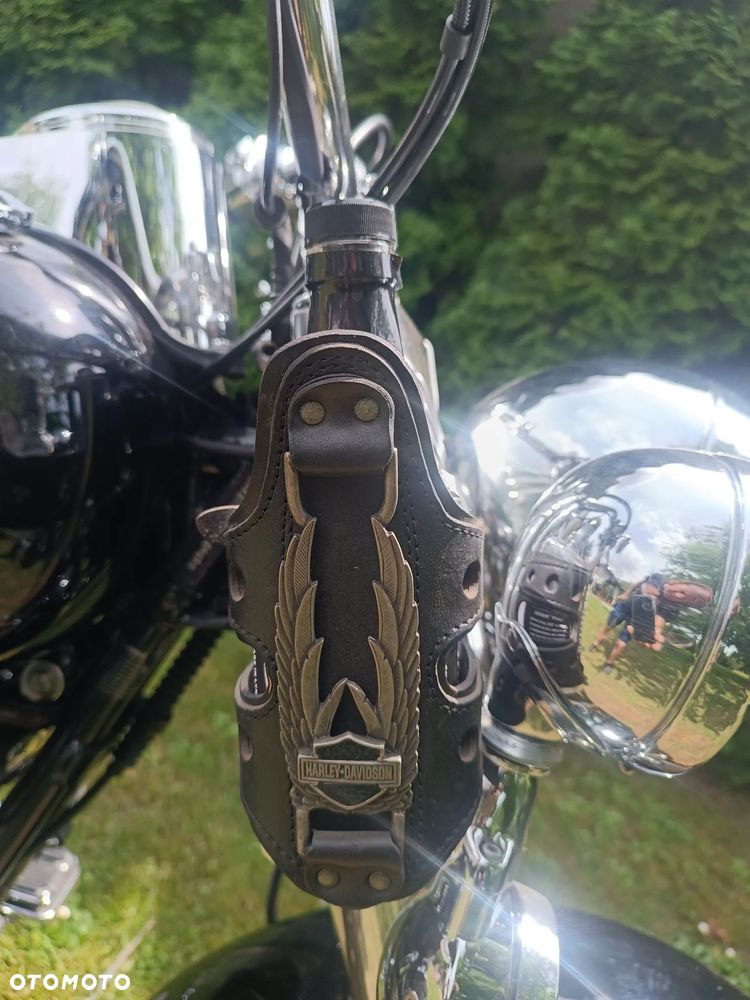 Harley-Davidson Softail Fat Bob - 28