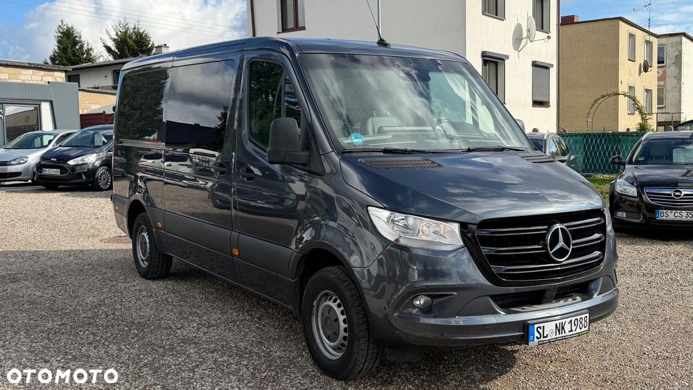 Mercedes-Benz Sprinter - 2