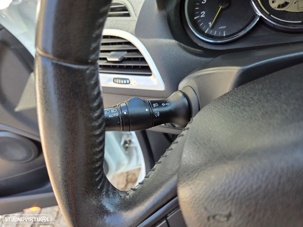 Renault Mégane 1.5 dCi Dynamique - 17