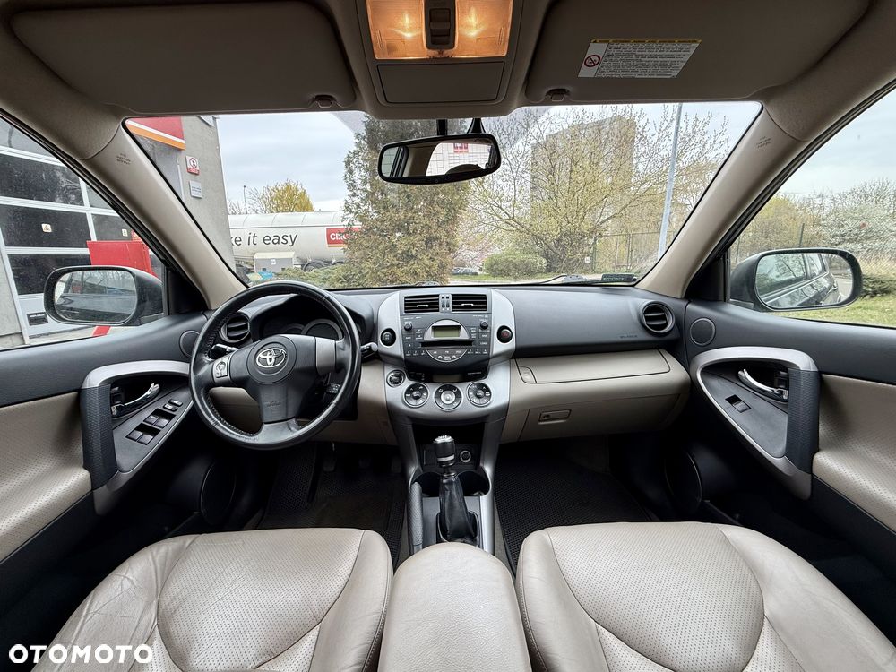 Toyota RAV4 2.2 D-CAT 4x4 Executive - 5