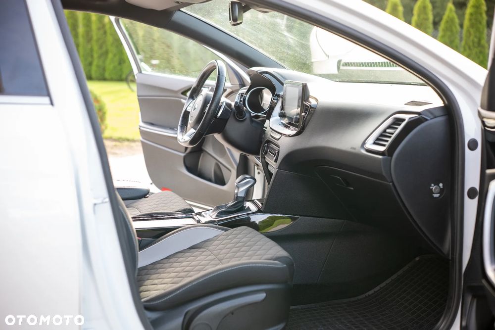 Kia ProCeed 1.4 T-GDI GT Line DCT - 12