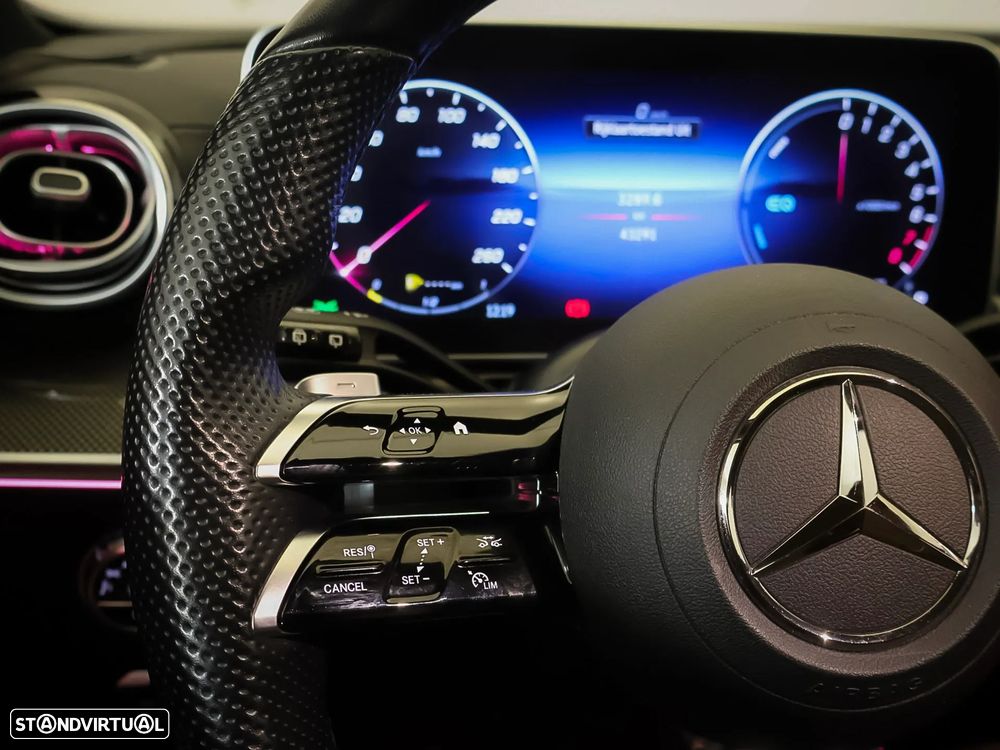 Mercedes-Benz C 300 e AMG Line - 13