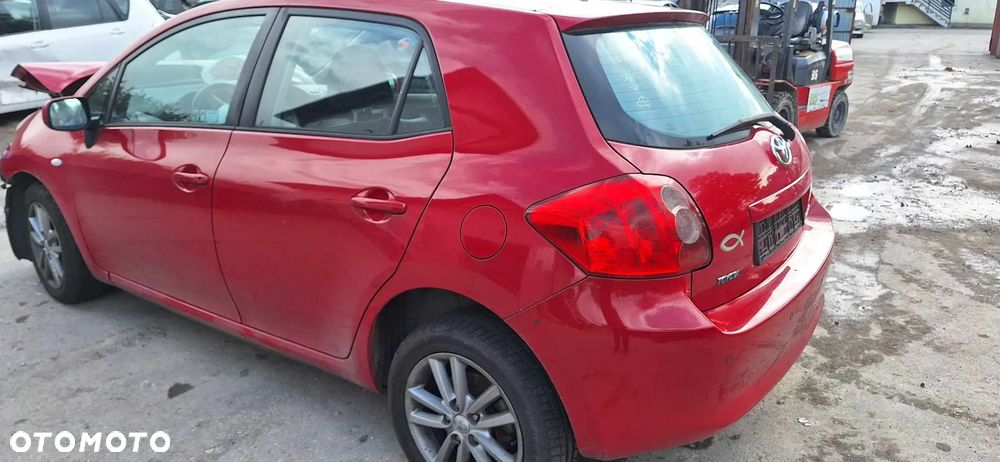 Toyota Auris 1,4 D4D 90km alternator - 2