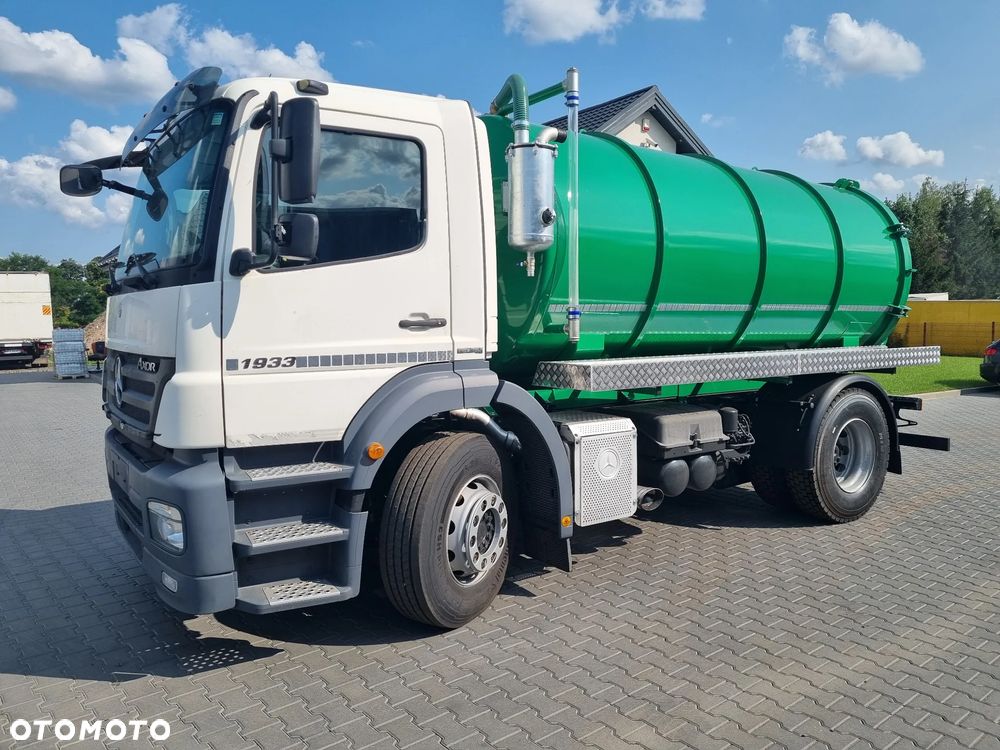 Mercedes-Benz Axor 1829   1833