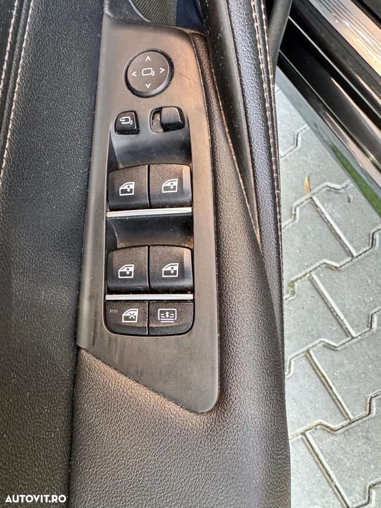BMW Seria 5 520d Aut. M Sport Edition - 34
