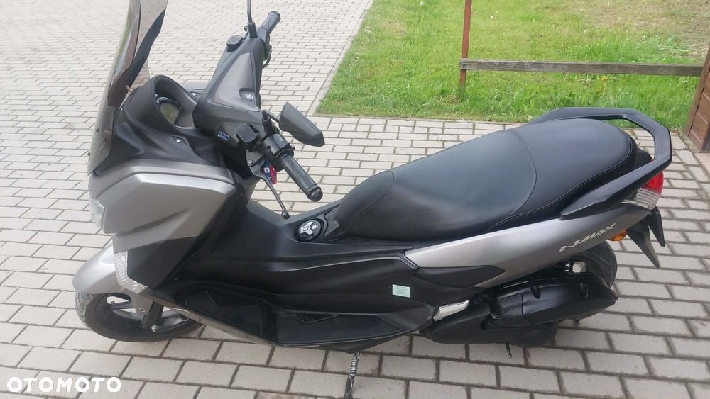 Yamaha NMAX - 7