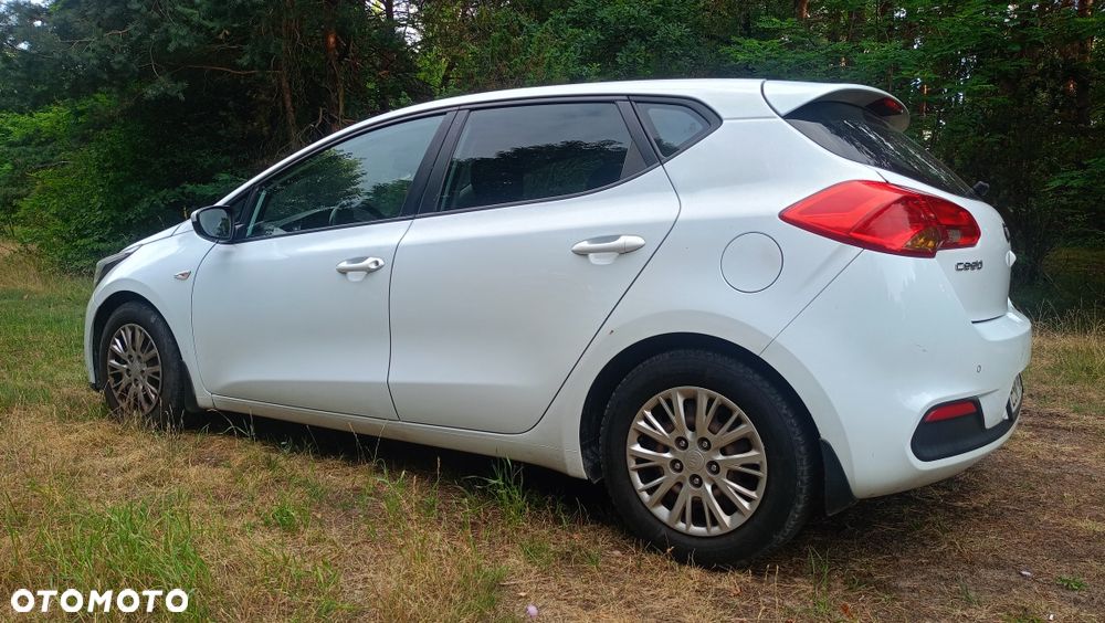Kia Ceed - 4