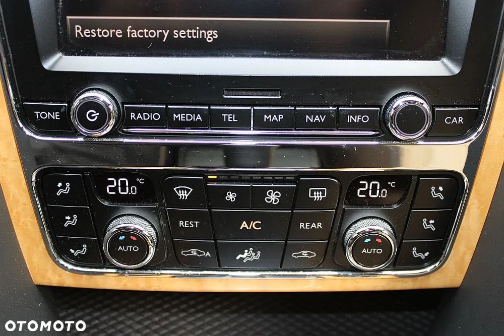 Bentley Flying Spur W12 - 25