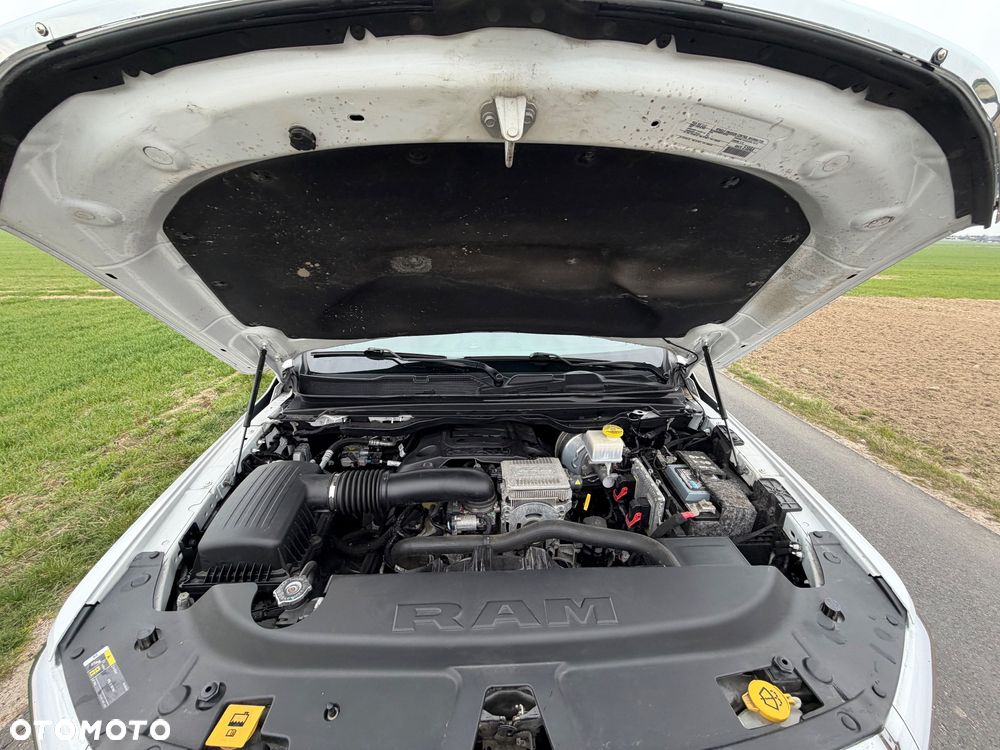 RAM 1500 5.7 Crew Cab Bighorn - 11