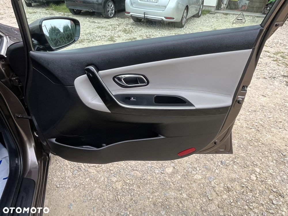 Kia Ceed 1.6 GDI ISG Spirit - 23