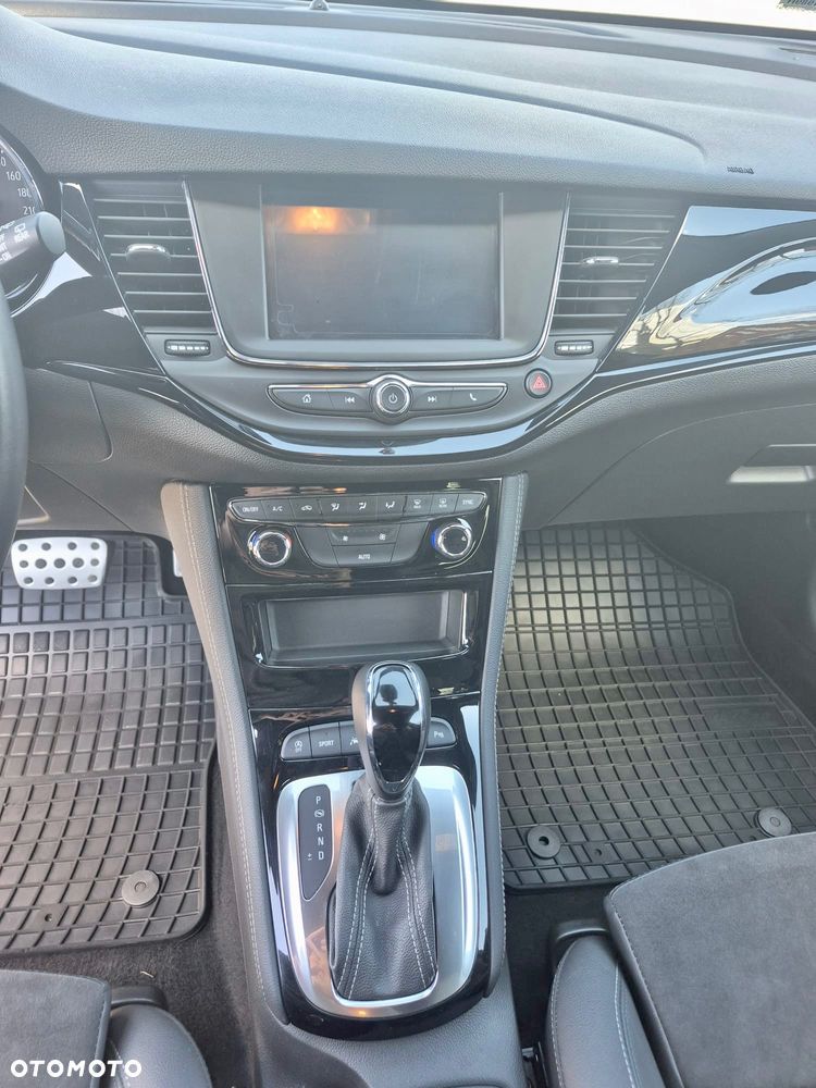 Opel Astra 1.6 T Dynamic S&S - 21