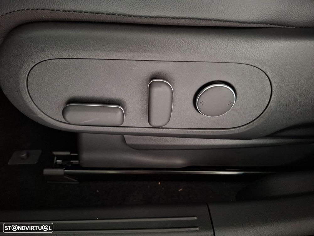 Hyundai IONIQ 84 kWh Premium Plus — fotografia 27