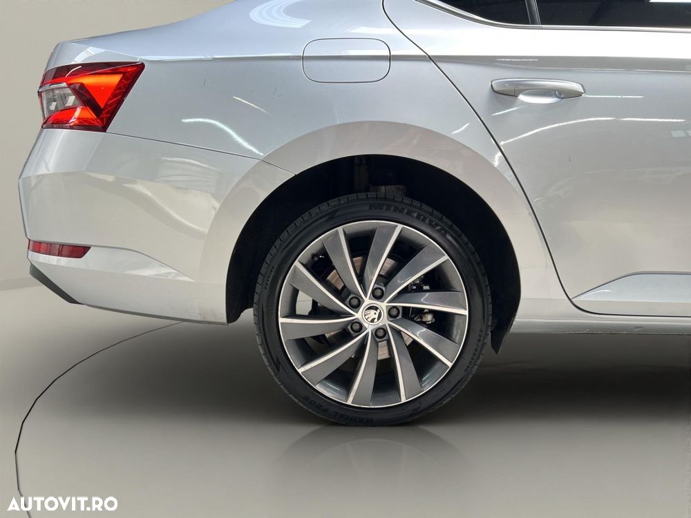 Skoda Superb 1.5 TSI ACT DSG Ambition - 38