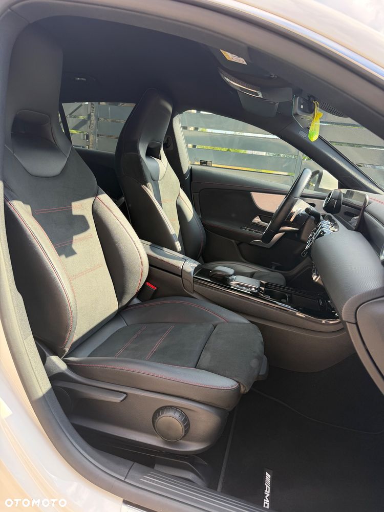 Mercedes-Benz CLA 180 AMG Line 7G-DCT - 5
