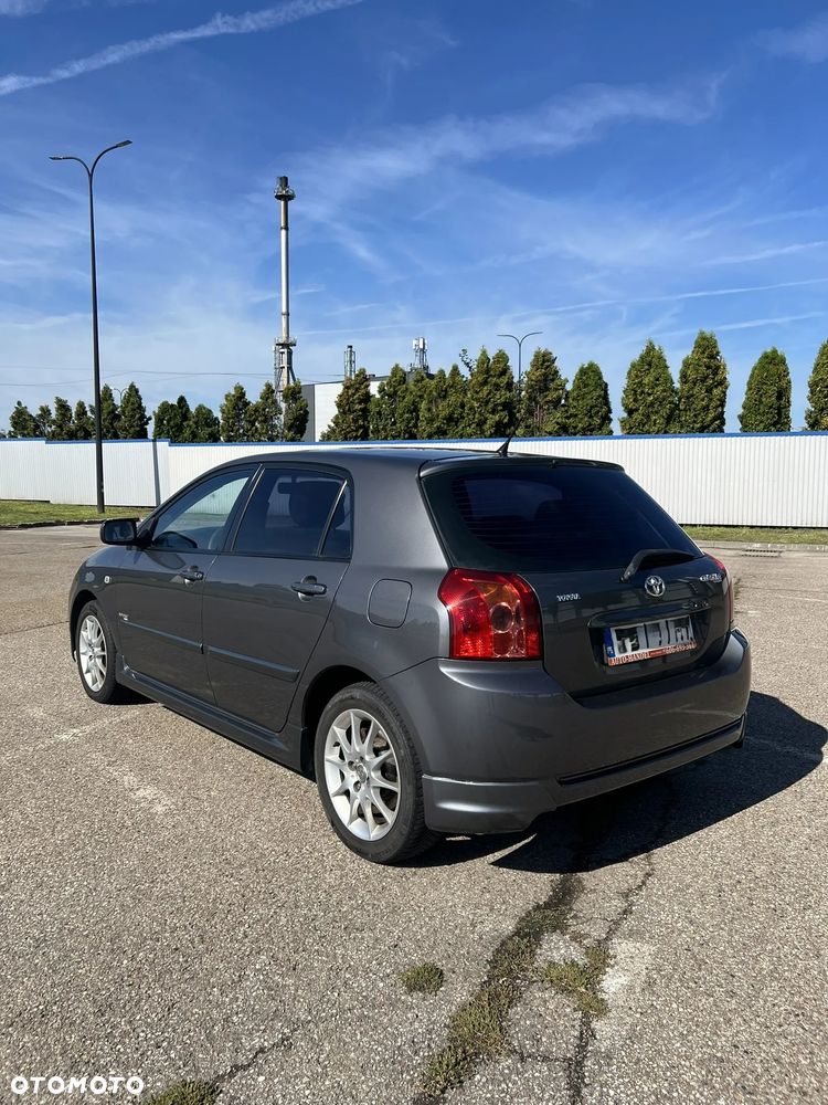 Toyota Corolla 1.4 D-4D Sol - 5