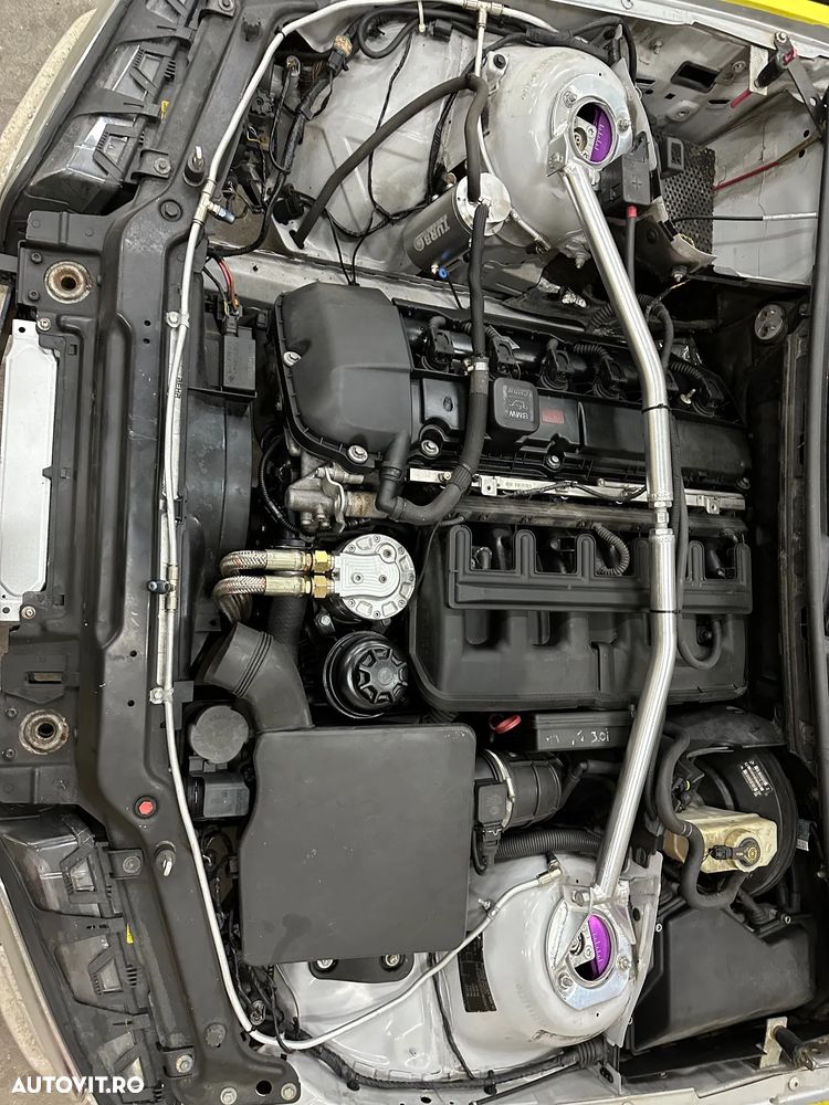 BMW Seria 3 330 Ci Coupe - 8