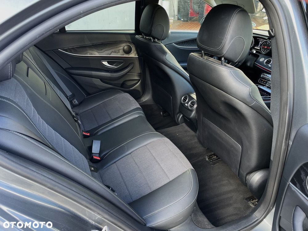 Mercedes-Benz Klasa E 220 d Business Edition 9G-TRONIC - 16