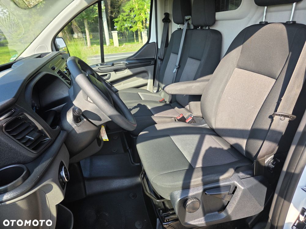 Ford Transit Custom - 21