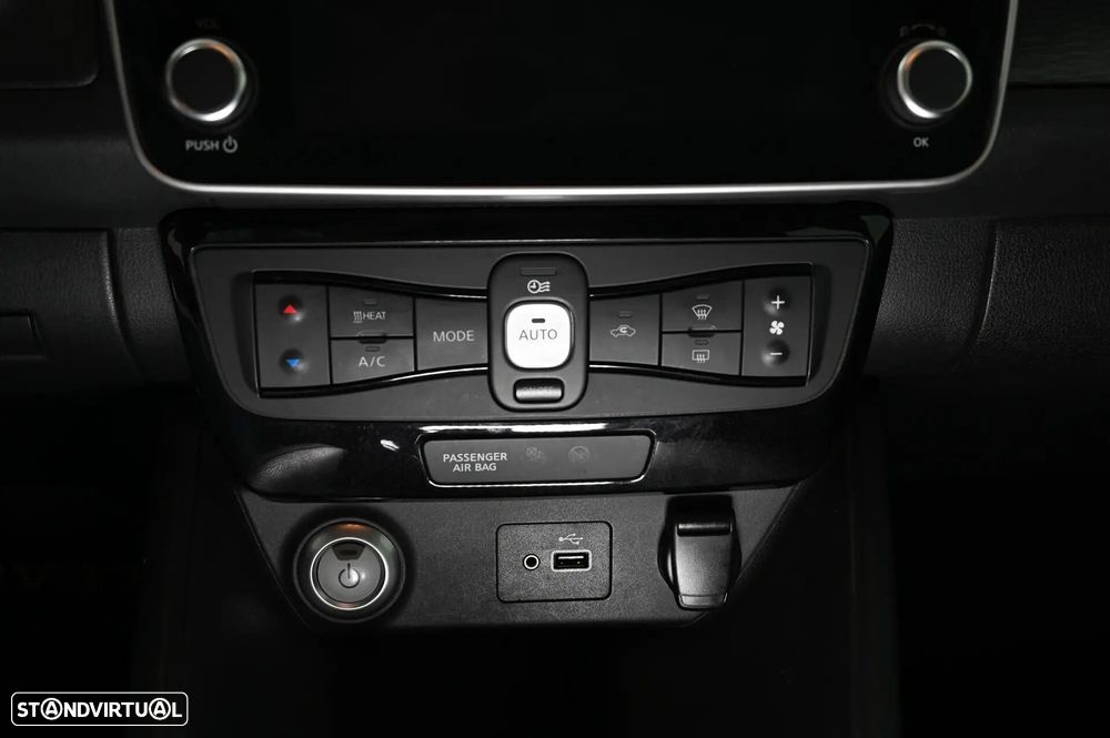 Nissan Leaf Acenta - 25