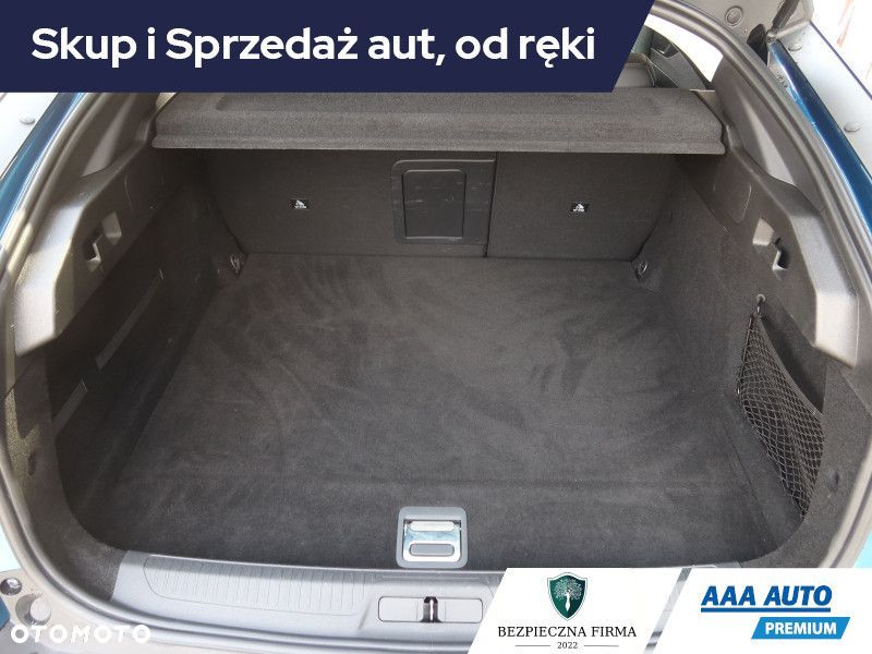 Peugeot 408 - 16