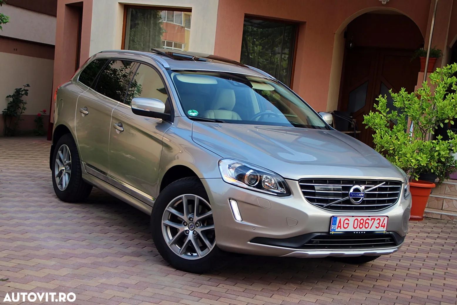 Volvo XC 60 D4 Geartronic Summum - 1