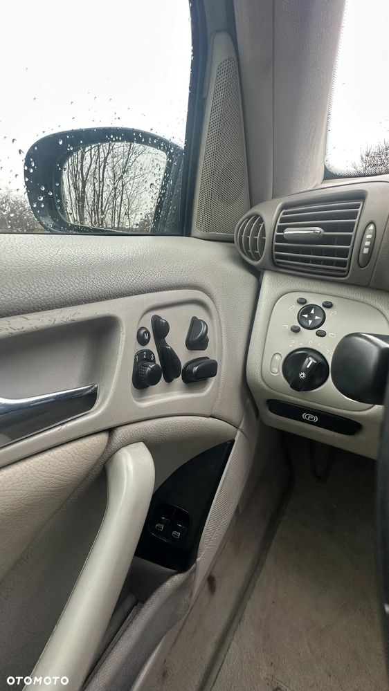 Mercedes-Benz Klasa C - 12