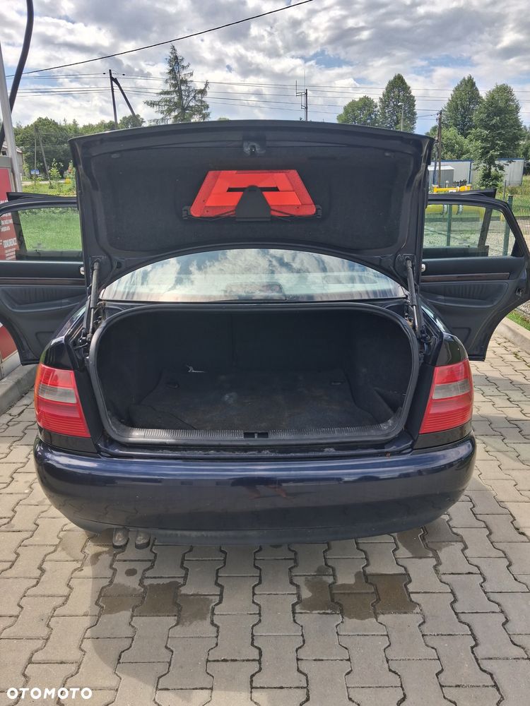 Audi A4 Limousine - 7
