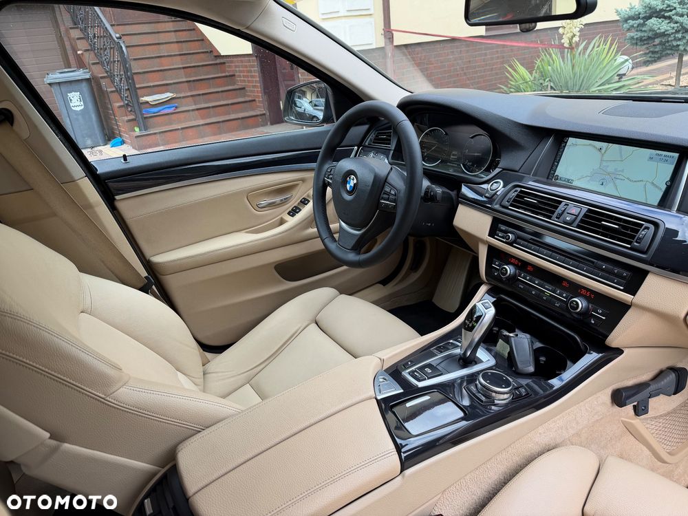 BMW Seria 5 520d Luxury Line - 6