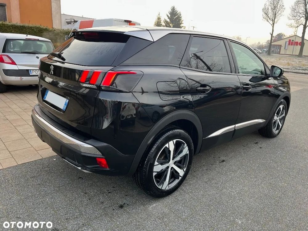 Peugeot 3008 PureTech 130 Stop & Start GPF EAT8 Allure - 4
