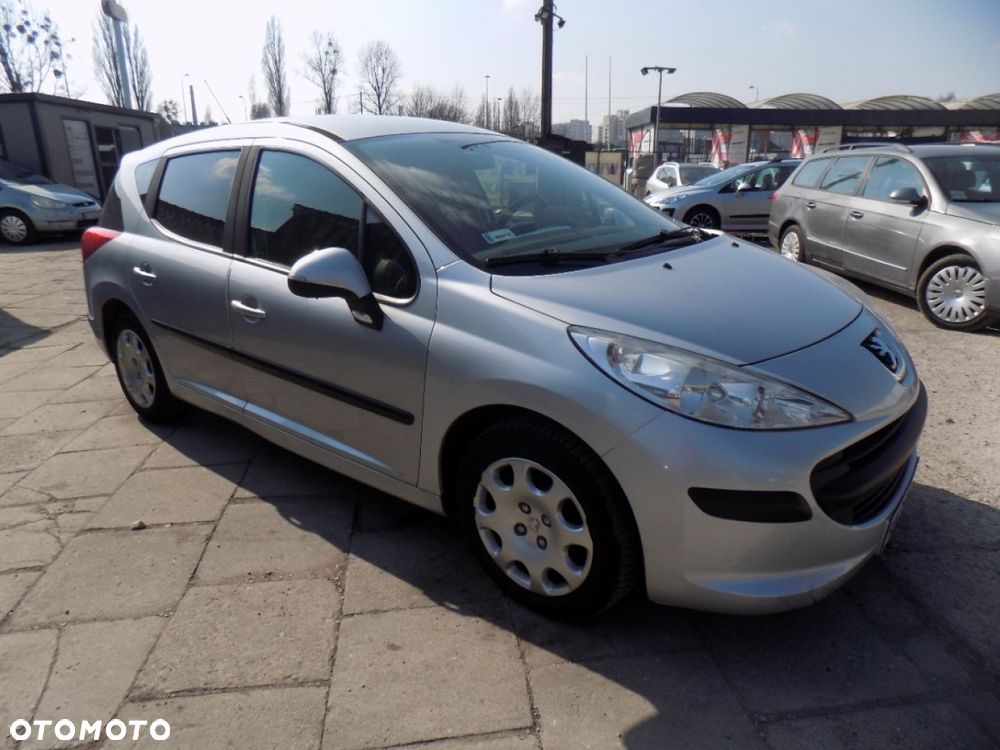 Peugeot 207 - 2